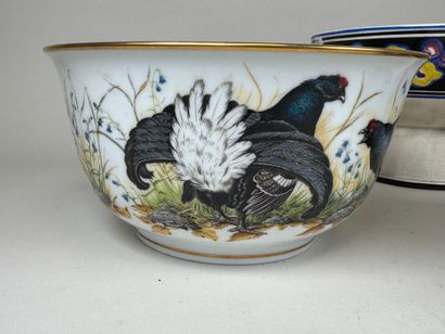 FRANKLIN PORCELAIN.
Saladier en porcelaine...