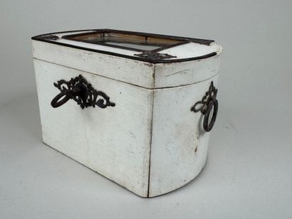 École, XXe.
Coffret à thé en bois laqué et...