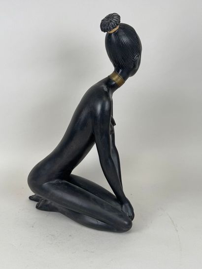 KERAMOS WIEN GROSSE.
Kneeling African woman.
Large...