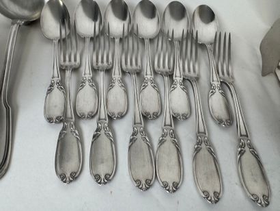 Silver-plated lot including 6 place settings...