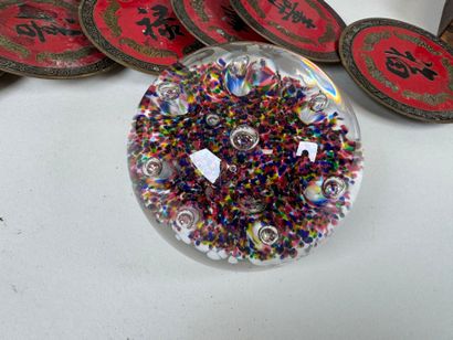 Lot d'objets de vitrine comprenant :
- une...