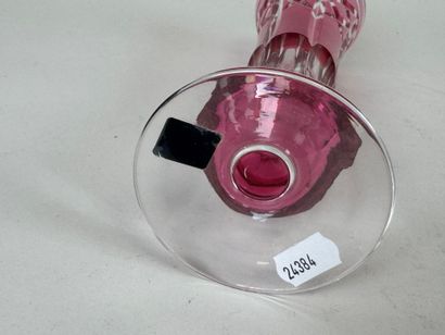 SAINT LOUIS.
Vase soliflore en cristal partiellement...