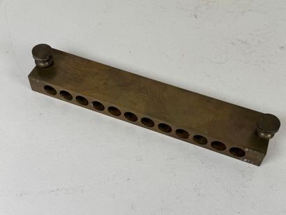 SEGAUD in Courbevoie (Seine).
Brass medicine...