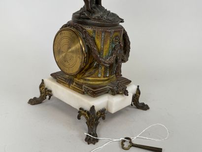 École, XIXe.
Amour.
Petite pendule en régule...