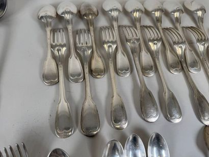 Partie de ménagère en métal argenté, modèle...