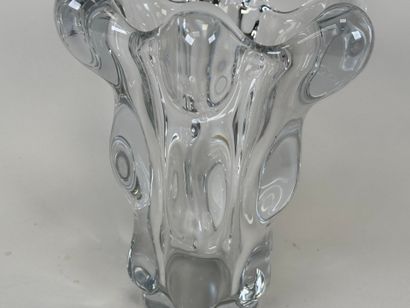 VALVES.
Large molded crystal vase.
H. 26...