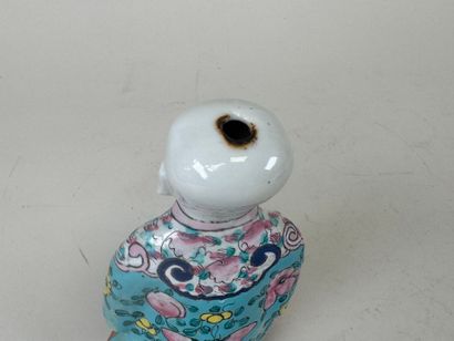 CHINE, XXe. 
Petit personnage en céramique...