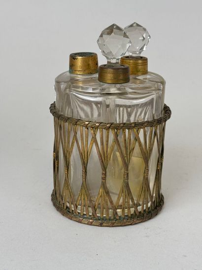 CHRISTOFLE.
Nécessaire à flacon à parfum...