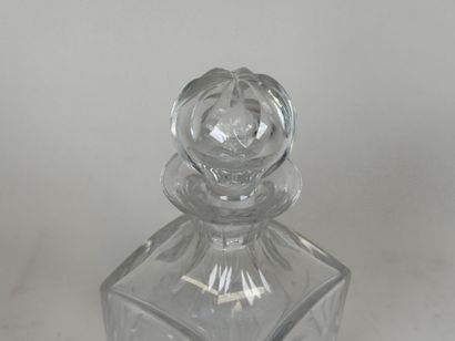 SAINT LOUIS. Cut-crystal whisky or liqueur...