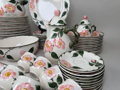 VILLEROY & BOCH.
Modèle WILD-ROSE.
Importante...