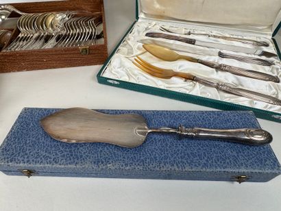 NOEL COLLET, fin XXe. 
Ménagère en métal...