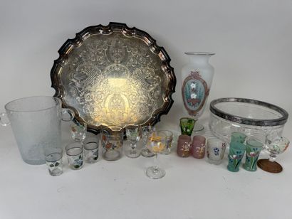 Lot comprenant :
- collection d'environ 20...