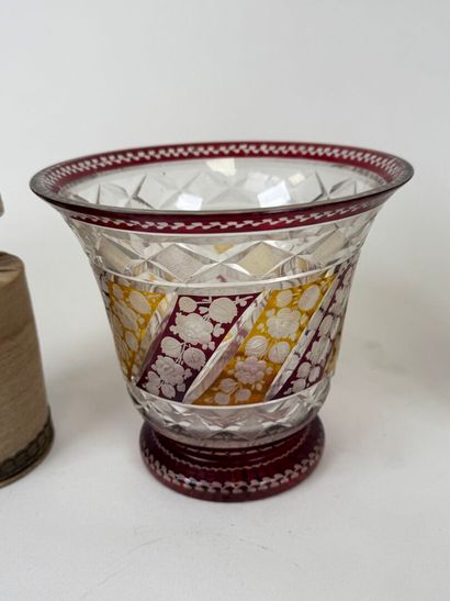 Lot comprising: - DAUM France, small crystal...