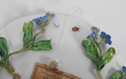 MEISSEN, early 20th century,
Porcelain cup...