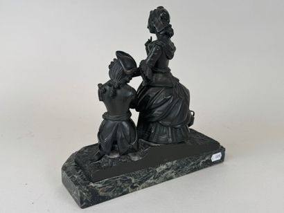 ECOLE, XXe.
Couple galant.
Sujet en bronze...
