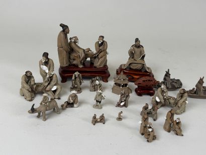 Collection de petits personnages en céramique,...