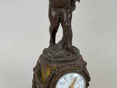 École, XIXe.
Amour.
Petite pendule en régule...