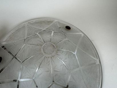 Grande vasque suspension en verre moulé et...