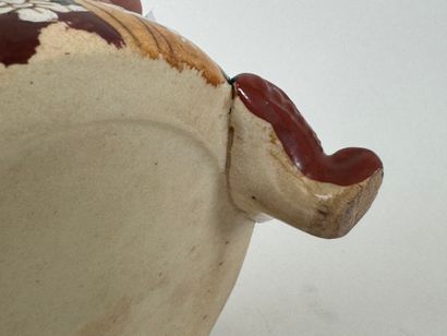 ASIA, 20th C. Small polychrome and enameled...