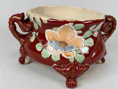 ASIA, 20th C. Small polychrome and enameled...