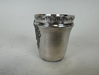 Minerve hallmarked silver tumbler decorated...