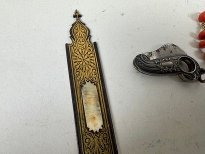 Lot including :
- a rectangular element in...