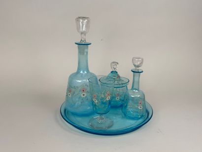 Nécessaire de nuit en verre coloré à décor...