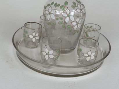 Service à liqueur en verre émaillé décoré...
