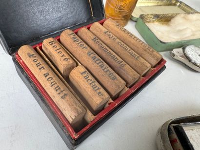 Lot of display items including ink pads in...
