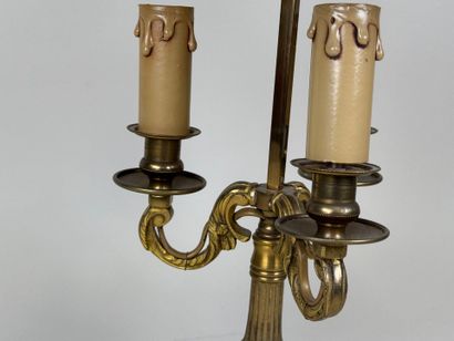Lampe de bureau dite bouillotte en bronze...
