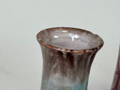 ALGERIE, XXe. 
Vase rouleau en céramique...