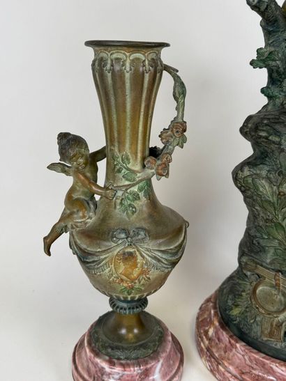 Auguste MOREAU (1834-1917), d'après.
MEDITATION.
Garniture...