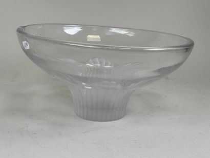 VANNES.
Circular bowl on heel in crystal...