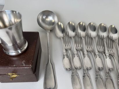 Silver-plated lot including 6 place settings...
