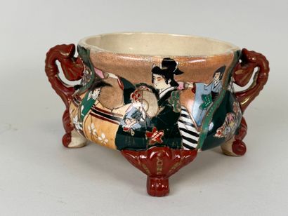 ASIA, 20th C. Small polychrome and enameled...