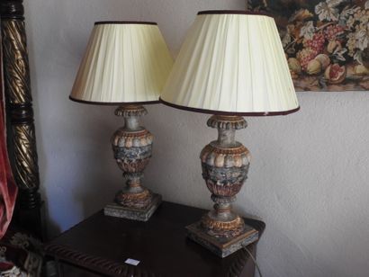 Pair of baluster-shaped lamps in carved and...