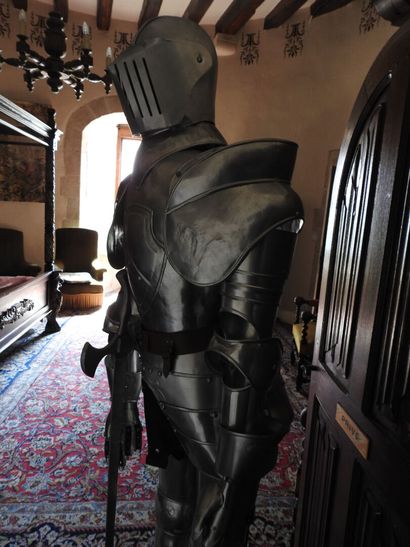 Metal armor with sword.
20th century work.
Height:...