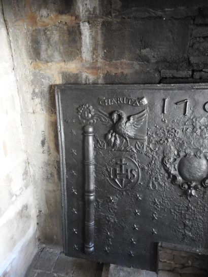 Important rectangular cast-iron fireback...