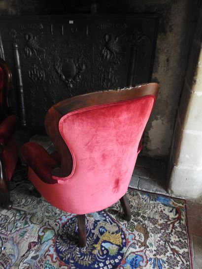 Pair of mahogany armchairs, curved back,...