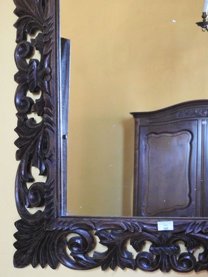Rectangular carved wood mirror.
20th century.
102...