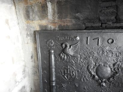 Important rectangular cast-iron fireback...