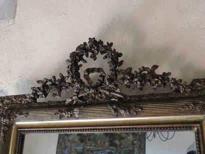 Rectangular mirror in wood and gilded stucco,...