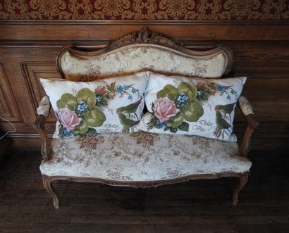Small bench in carved wood. 
Louis XV style,...