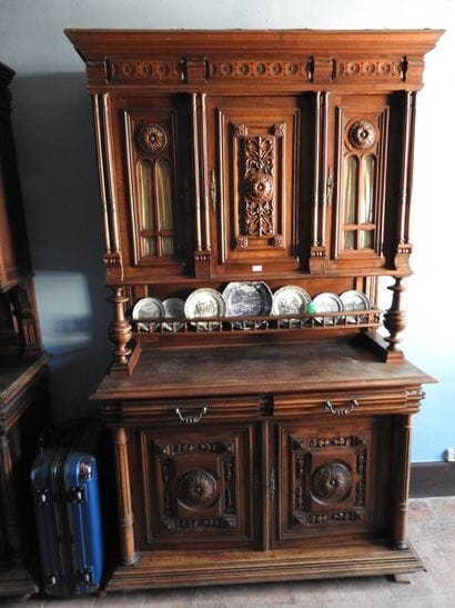 Two-body sideboard in turned and carved wood,...