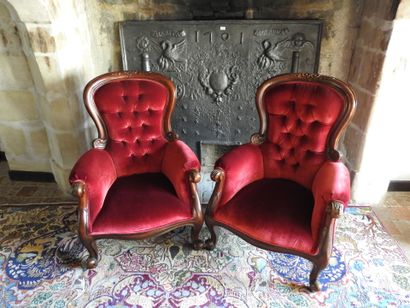 Pair of mahogany armchairs, curved back,...