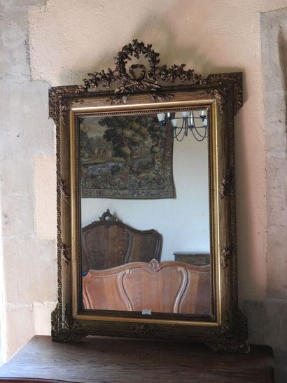 Rectangular mirror in wood and gilded stucco,...