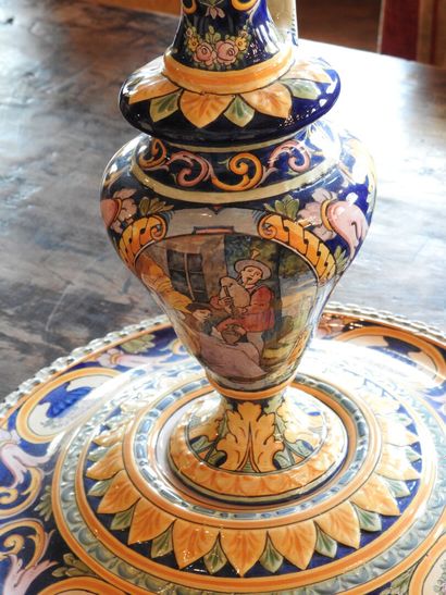 ROULLET RENOLEAU in Angoulême. 
Ewer and...