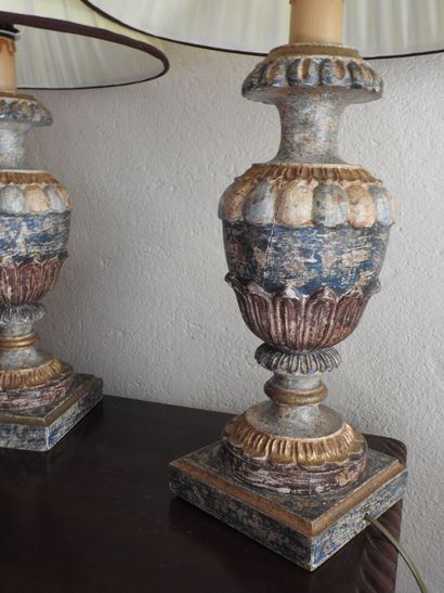 Pair of baluster-shaped lamps in carved and...