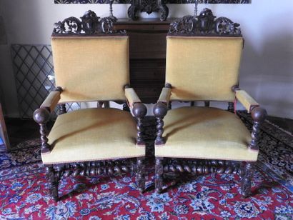 Pair of armchairs in carved oak with patina,...