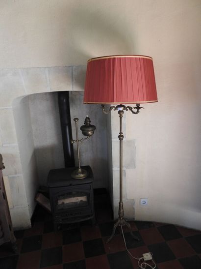 Three-arm metal floor lamp, base. 
20th century.
H.:...